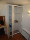 Right cupboard with shelves &amp; 3 rails